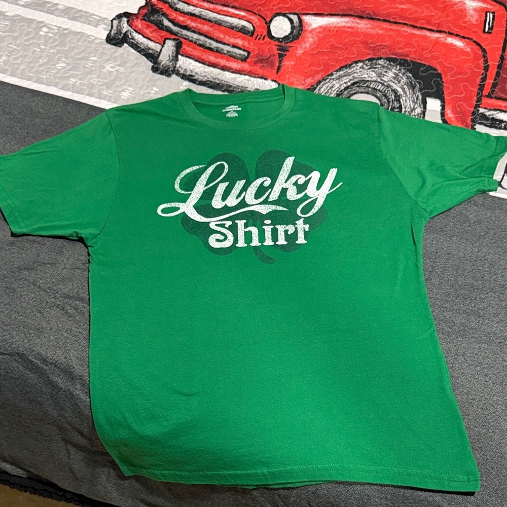 Lucky Brand Men's Green Graphic Tee - Short Sleeve